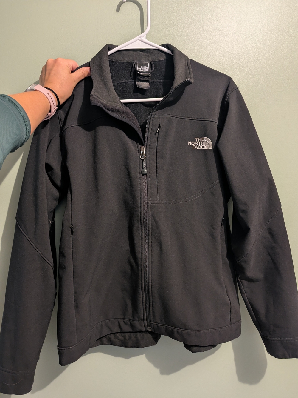 The North Face Women's Black Lightweight Jacket Large